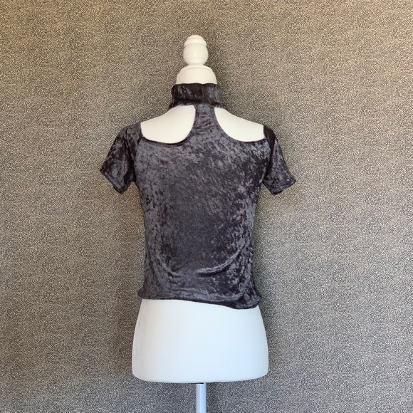 ✨💫Gray Velvet Choker Top💫✨ - Picture 6 of 6